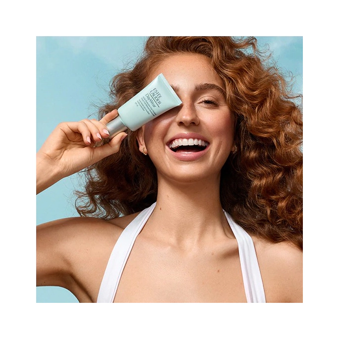 Estée Lauder DayWear - Sheer Tint Release