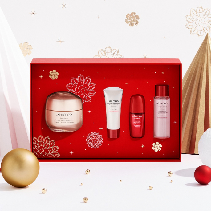 Shiseido Benefiance Wrinkle Smoothing - Cream 50ml + Clarifying Cleansing Foam 15ml + Treatment Softener 30ml + Ultimune Power Infusing Concentrate 10ml + Ginza Night 0.6ml