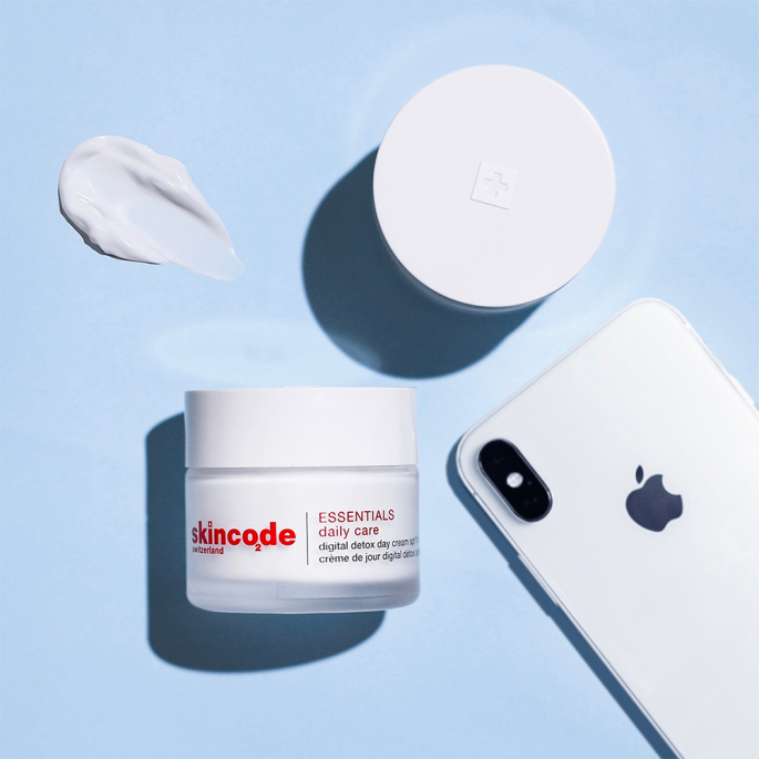 Skincode Essentials - Digital Detox Day Cream SPF15  50ml
